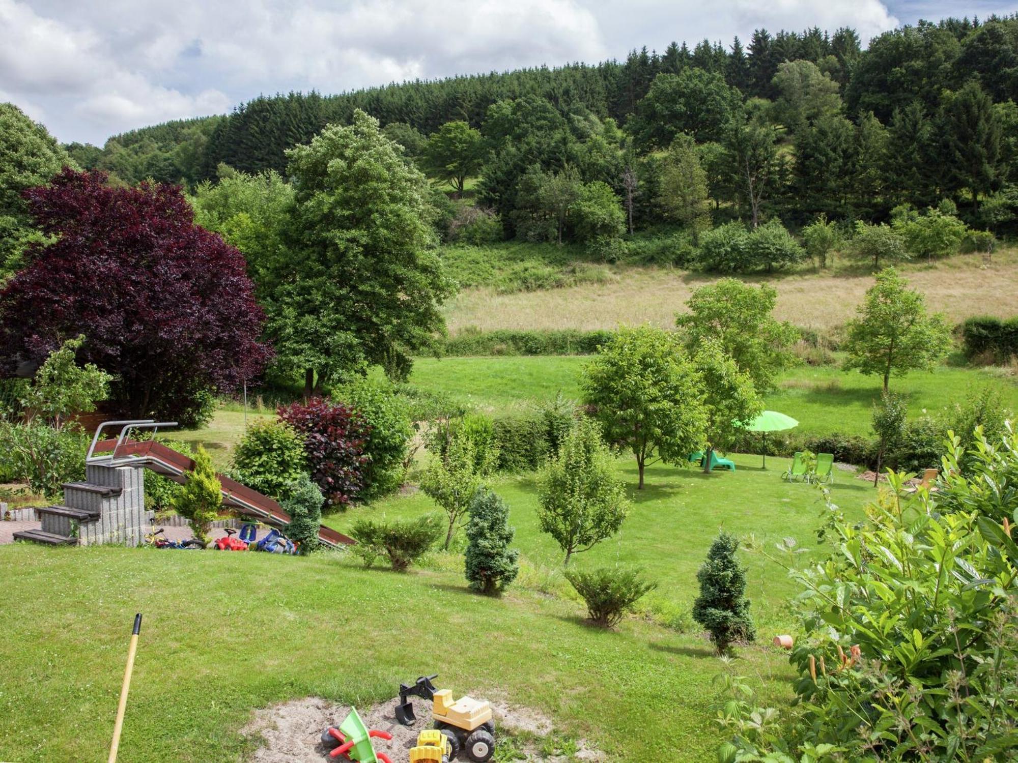 A Modern Apartment In The Hunsr Ck Region S Romantic Drohn Valley Merschbach المظهر الخارجي الصورة