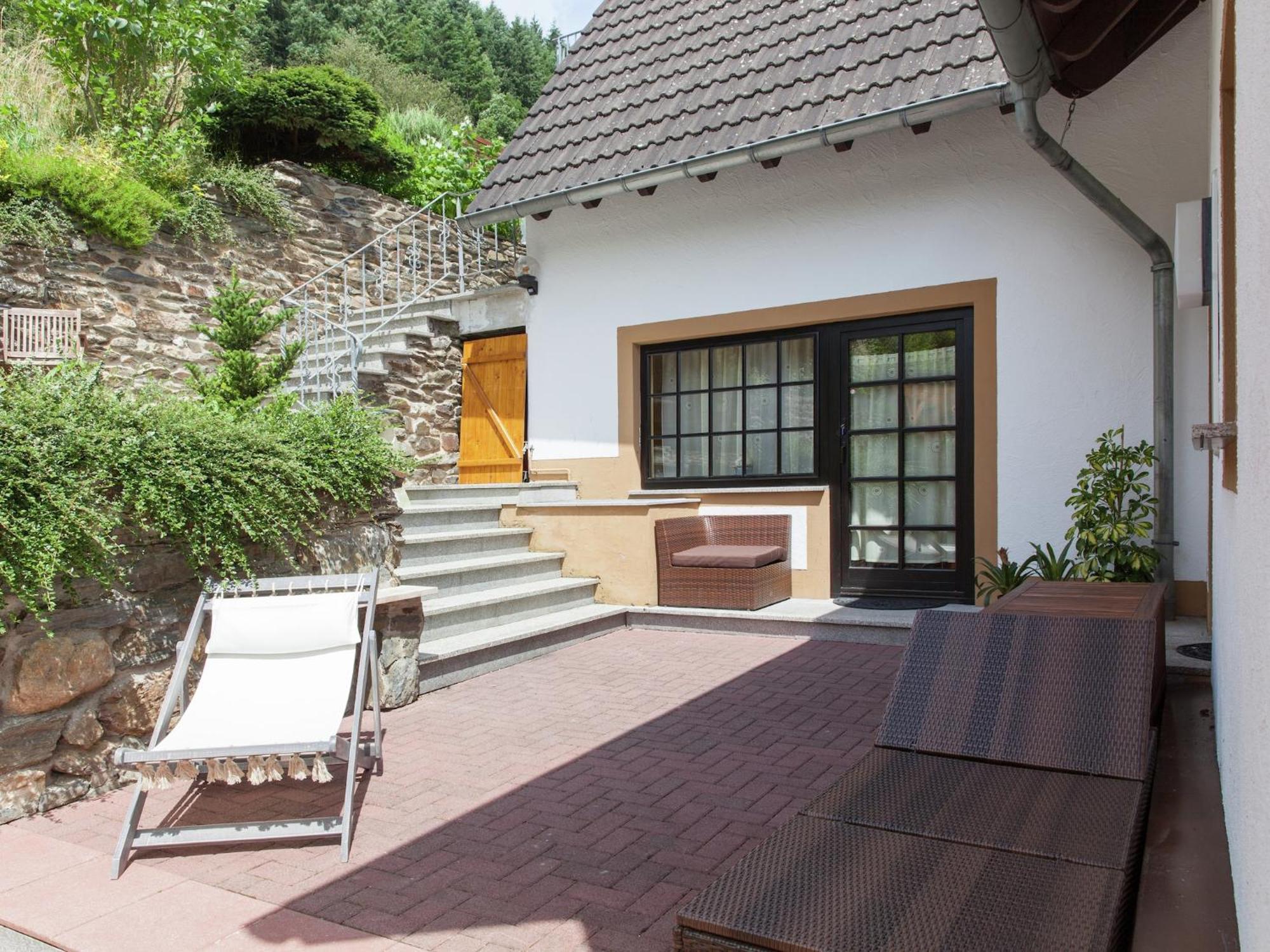 A Modern Apartment In The Hunsr Ck Region S Romantic Drohn Valley Merschbach المظهر الخارجي الصورة