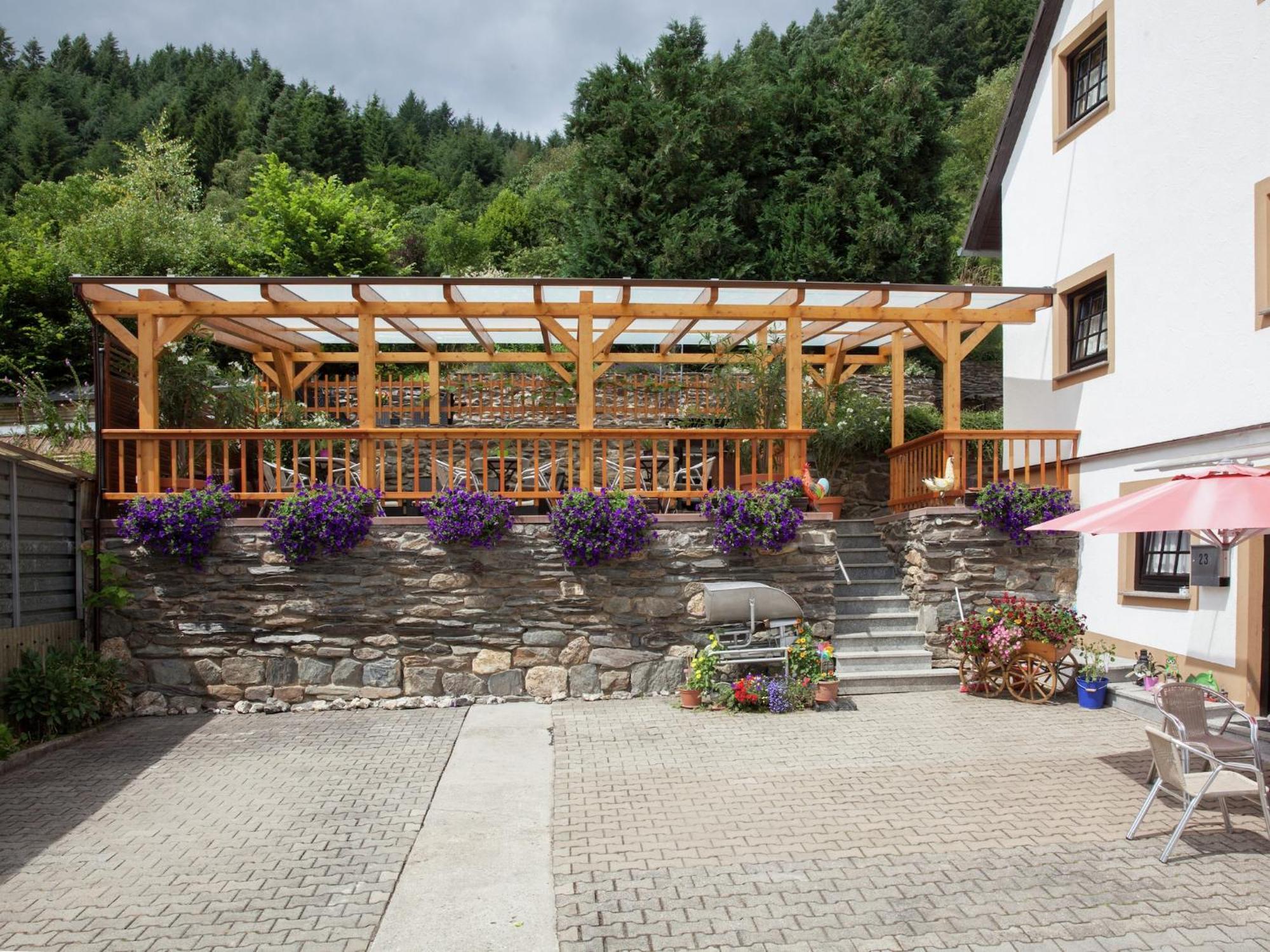 A Modern Apartment In The Hunsr Ck Region S Romantic Drohn Valley Merschbach المظهر الخارجي الصورة