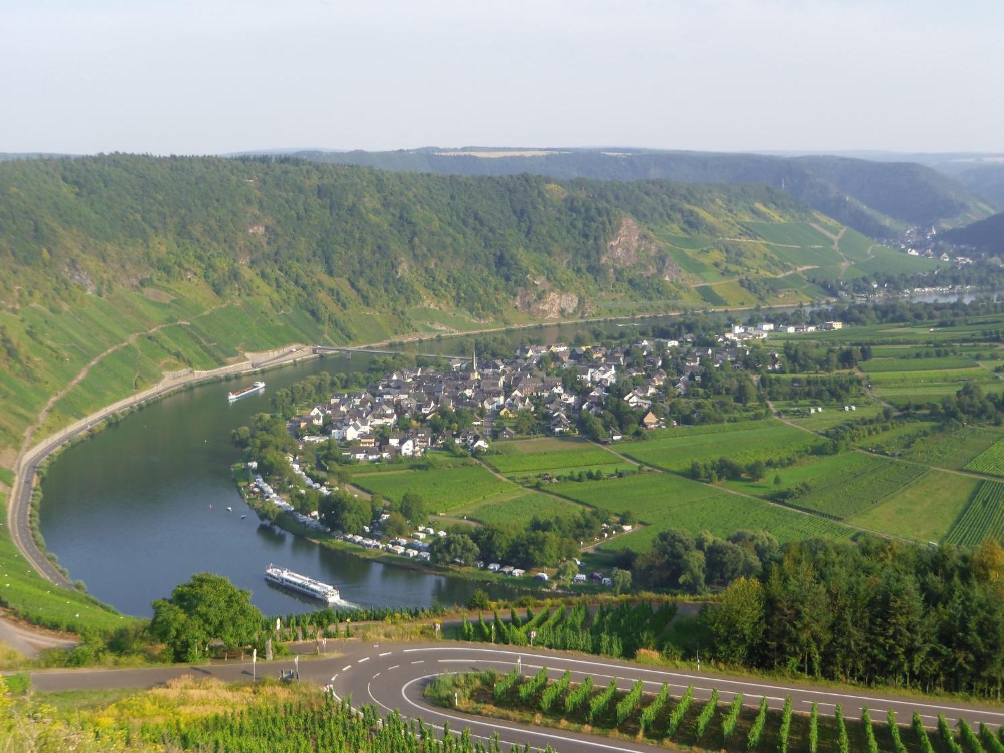 A Modern Apartment In The Hunsr Ck Region S Romantic Drohn Valley Merschbach المظهر الخارجي الصورة